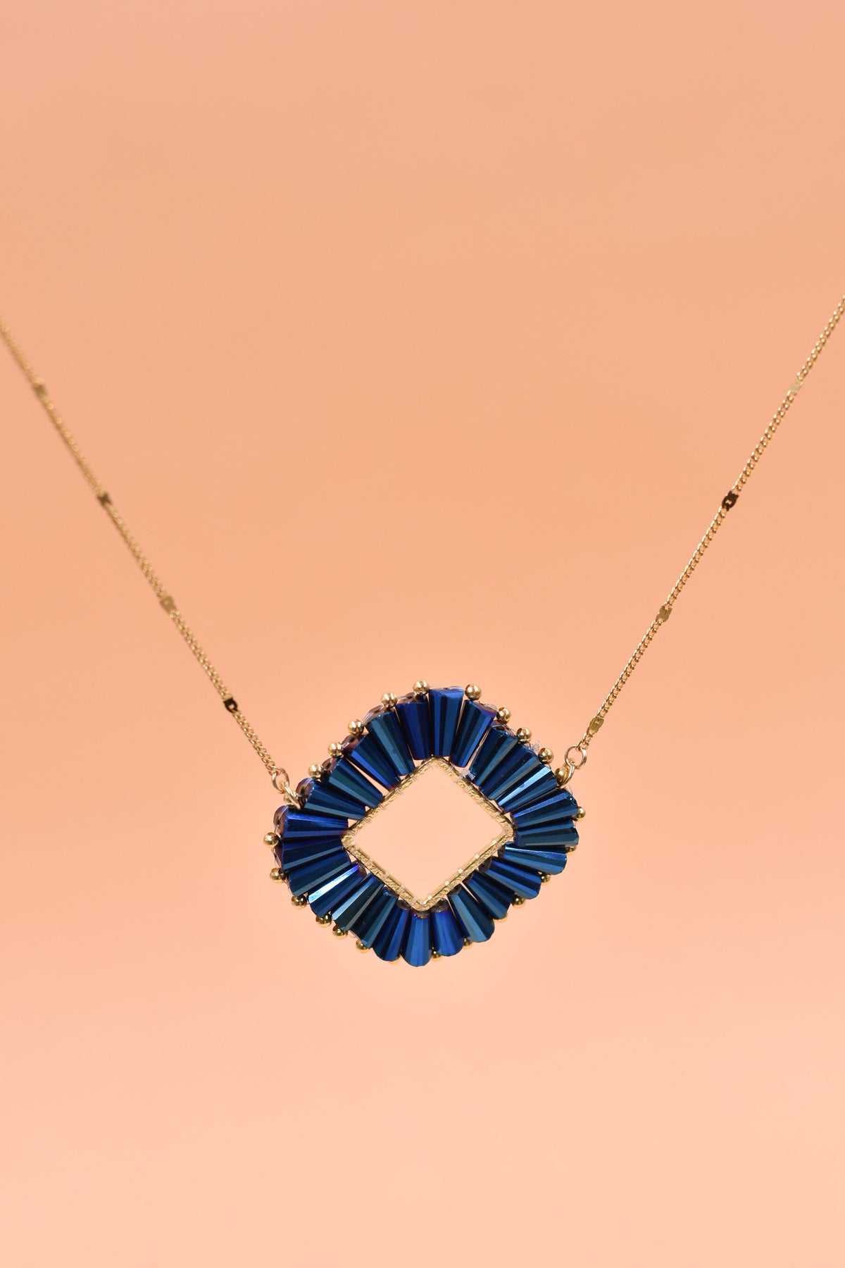 Collier Maya